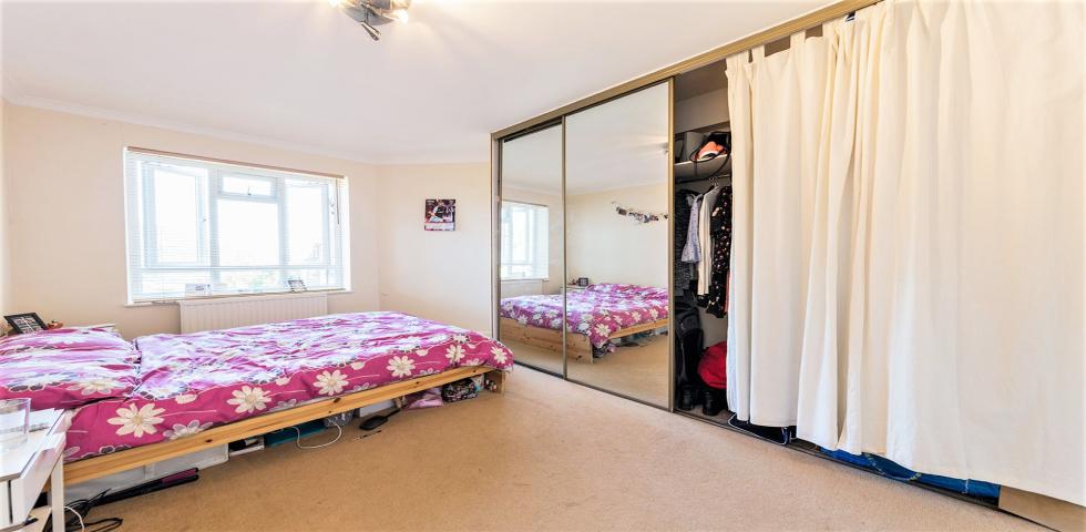 Modern Apartment Mapesbury Road, Kilburn